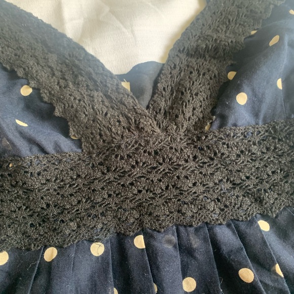 Joie VTG Y2K Navy Polka Dot Babydoll Crochet Trim Cami Top Size S - Picture 7 of 10